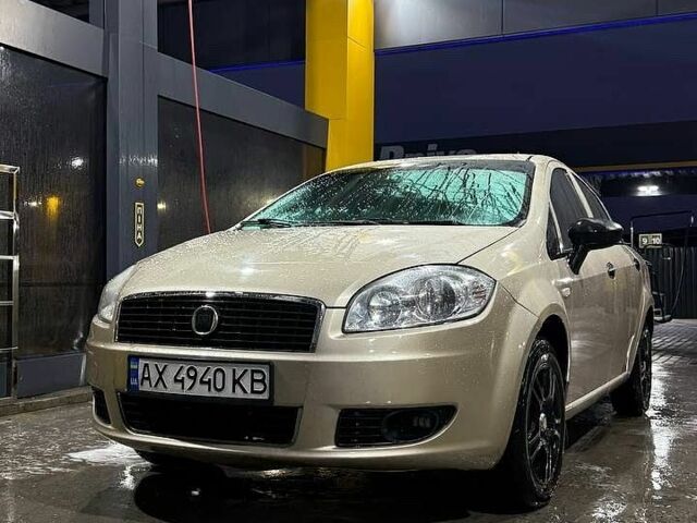 Бежевий Фіат Лінеа, об'ємом двигуна 1.37 л та пробігом 152 тис. км за 5000 $, фото 1 на Automoto.ua