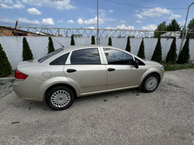 Бежевий Фіат Лінеа, об'ємом двигуна 1.37 л та пробігом 151 тис. км за 5500 $, фото 1 на Automoto.ua