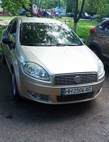 Бежевий Фіат Лінеа, об'ємом двигуна 1.37 л та пробігом 121 тис. км за 5400 $, фото 1 на Automoto.ua