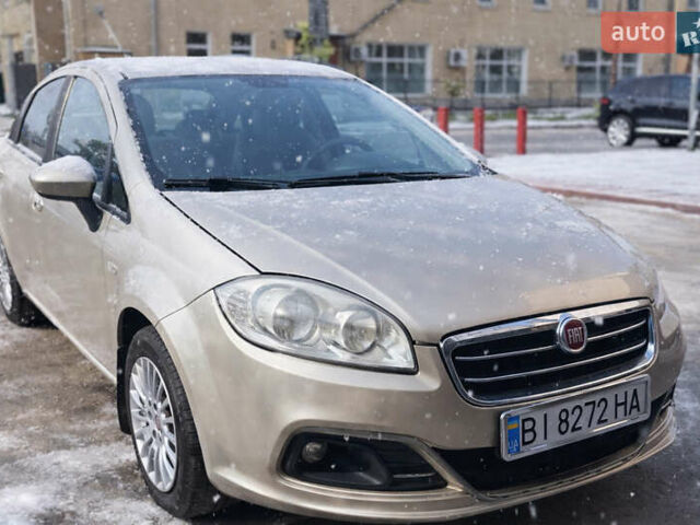 Бежевый Фиат Линеа, объемом двигателя 1.37 л и пробегом 180 тыс. км за 5000 $, фото 1 на Automoto.ua