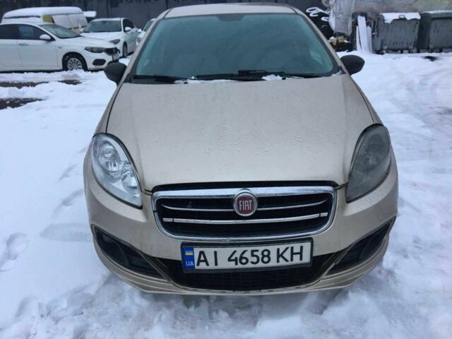 Бежевый Фиат Линеа, объемом двигателя 1.4 л и пробегом 390 тыс. км за 2500 $, фото 1 на Automoto.ua