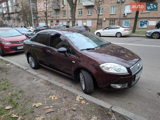 Коричневый Фиат Линеа, объемом двигателя 1.37 л и пробегом 124 тыс. км за 5300 $, фото 1 на Automoto.ua