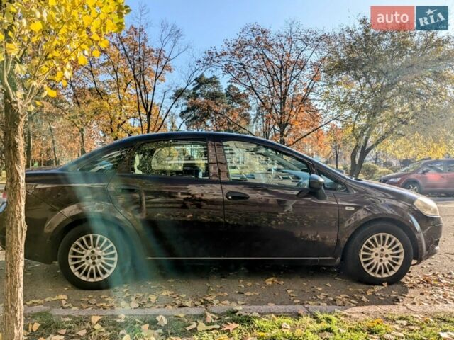 Коричневий Фіат Лінеа, об'ємом двигуна 1.37 л та пробігом 184 тис. км за 4455 $, фото 1 на Automoto.ua
