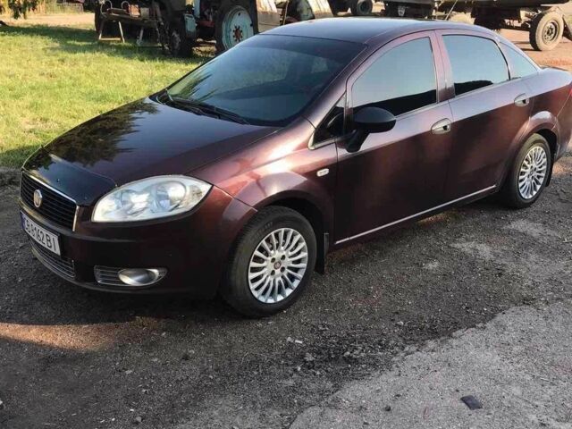Червоний Фіат Лінеа, об'ємом двигуна 1.4 л та пробігом 409 тис. км за 4200 $, фото 1 на Automoto.ua