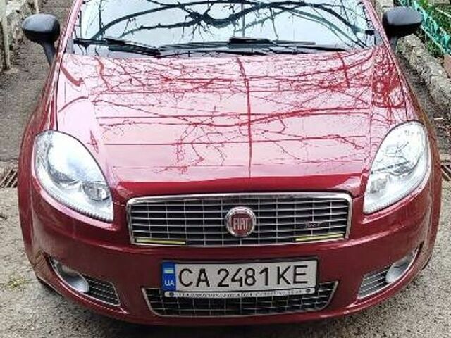 Червоний Фіат Лінеа, об'ємом двигуна 1.37 л та пробігом 155 тис. км за 5300 $, фото 1 на Automoto.ua