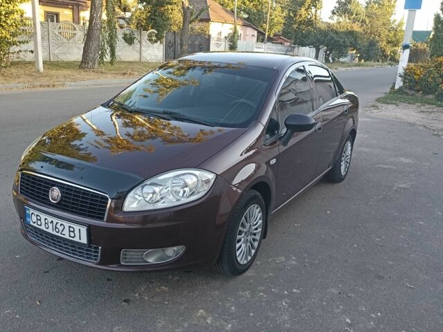 Червоний Фіат Лінеа, об'ємом двигуна 1.4 л та пробігом 210 тис. км за 4500 $, фото 1 на Automoto.ua
