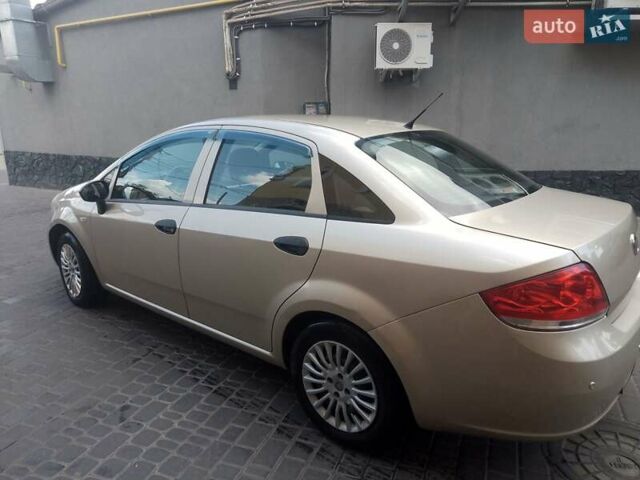 Фиат Линеа, объемом двигателя 1.4 л и пробегом 114 тыс. км за 3850 $, фото 1 на Automoto.ua