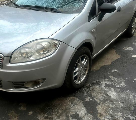 Фиат Линеа, объемом двигателя 14 л и пробегом 0 тыс. км за 5000 $, фото 1 на Automoto.ua