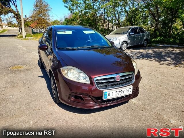 Фиат Линеа, объемом двигателя 1.3 л и пробегом 177 тыс. км за 4600 $, фото 1 на Automoto.ua