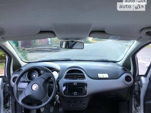 Фиат Линеа, объемом двигателя 1.4 л и пробегом 195 тыс. км за 5000 $, фото 1 на Automoto.ua