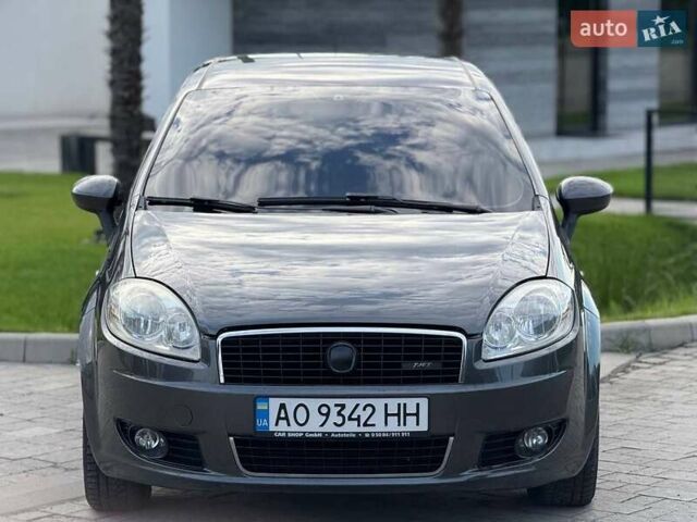 Фіат Лінеа 2008 у Ужгороді на Automoto.ua Сірий Фіат Лінеа, об'ємом двигуна 1.37 л та пробігом 186 тис. км за 4600 $, фото 1 на Automoto.ua