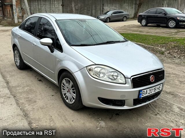 Серый Фиат Линеа, объемом двигателя 1.2 л и пробегом 190 тыс. км за 3750 $, фото 1 на Automoto.ua