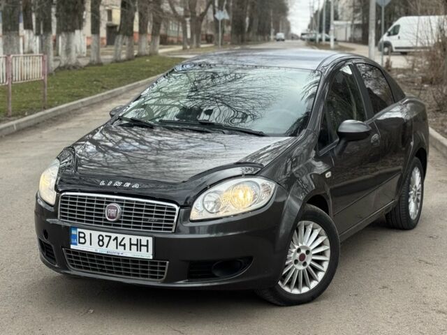 Серый Фиат Линеа, объемом двигателя 1.4 л и пробегом 255 тыс. км за 2950 $, фото 1 на Automoto.ua