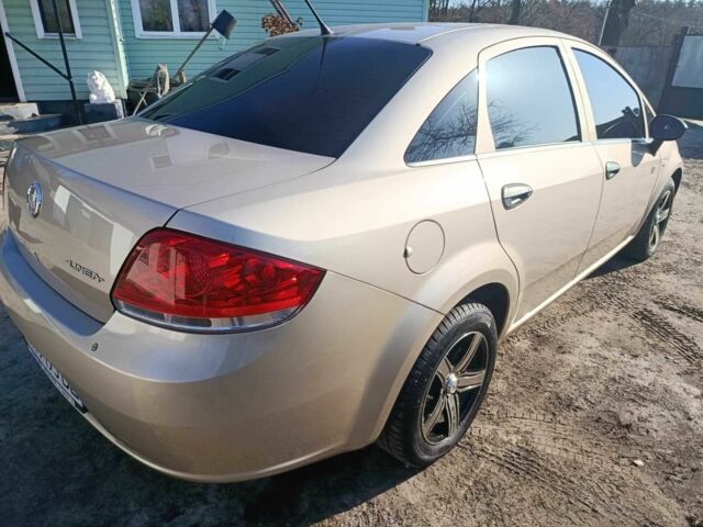 Серый Фиат Линеа, объемом двигателя 1.4 л и пробегом 34 тыс. км за 6250 $, фото 1 на Automoto.ua