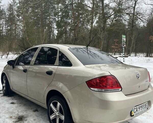 Сірий Фіат Лінеа, об'ємом двигуна 1.37 л та пробігом 33 тис. км за 6250 $, фото 1 на Automoto.ua