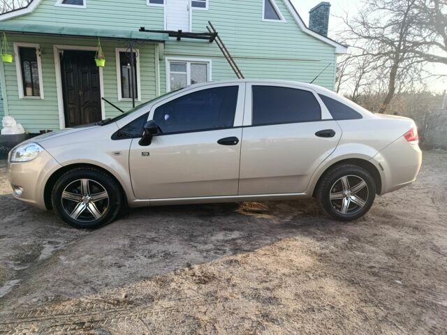 Сірий Фіат Лінеа, об'ємом двигуна 1.4 л та пробігом 34 тис. км за 6250 $, фото 1 на Automoto.ua