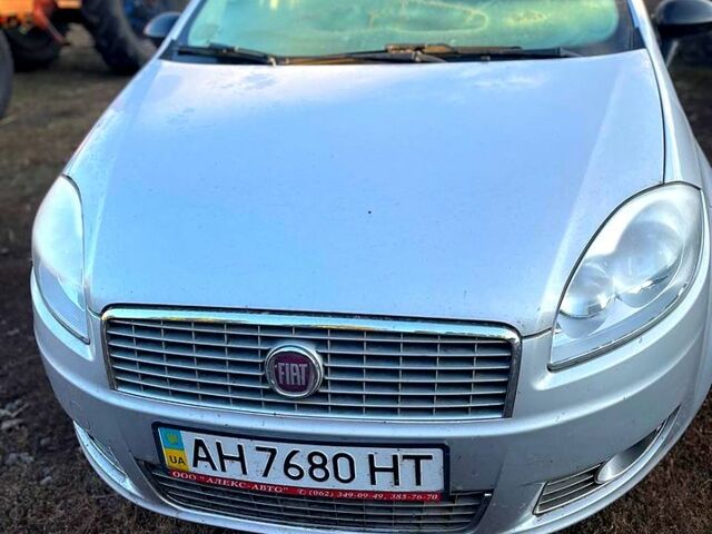 Серый Фиат Линеа, объемом двигателя 1.4 л и пробегом 160 тыс. км за 3500 $, фото 1 на Automoto.ua