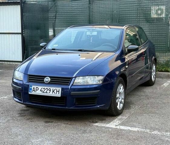 Синий Фиат Линеа, объемом двигателя 1.4 л и пробегом 280 тыс. км за 2200 $, фото 1 на Automoto.ua