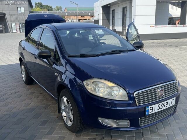 Синий Фиат Линеа, объемом двигателя 1.6 л и пробегом 102 тыс. км за 5000 $, фото 1 на Automoto.ua