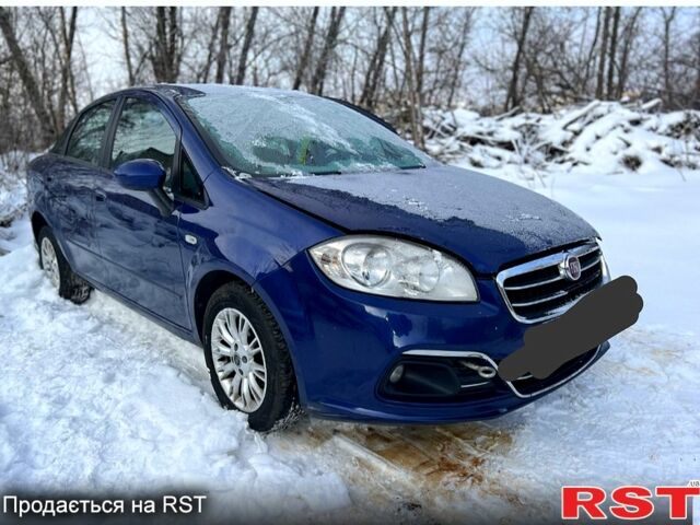 Синий Фиат Линеа, объемом двигателя 1.3 л и пробегом 220 тыс. км за 2500 $, фото 1 на Automoto.ua