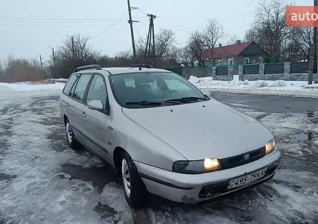 Серый Фиат Мареа, объемом двигателя 1.8 л и пробегом 300 тыс. км за 1200 $, фото 1 на Automoto.ua