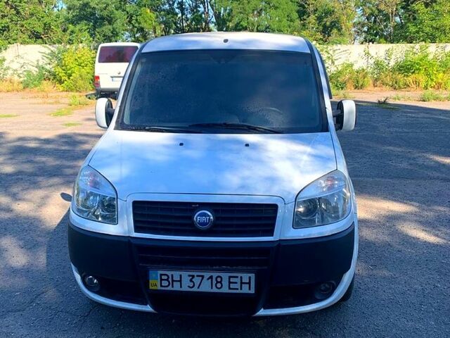 Білий Фіат Добло, об'ємом двигуна 1.3 л та пробігом 318 тис. км за 4500 $, фото 1 на Automoto.ua