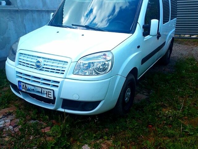 Білий Фіат Добло, об'ємом двигуна 1.4 л та пробігом 207 тис. км за 4500 $, фото 1 на Automoto.ua