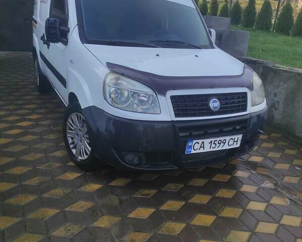 Білий Фіат Добло, об'ємом двигуна 1.3 л та пробігом 325 тис. км за 2500 $, фото 1 на Automoto.ua