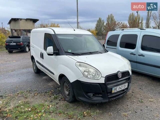 Белый Фиат Добло, объемом двигателя 1.25 л и пробегом 250 тыс. км за 4500 $, фото 1 на Automoto.ua