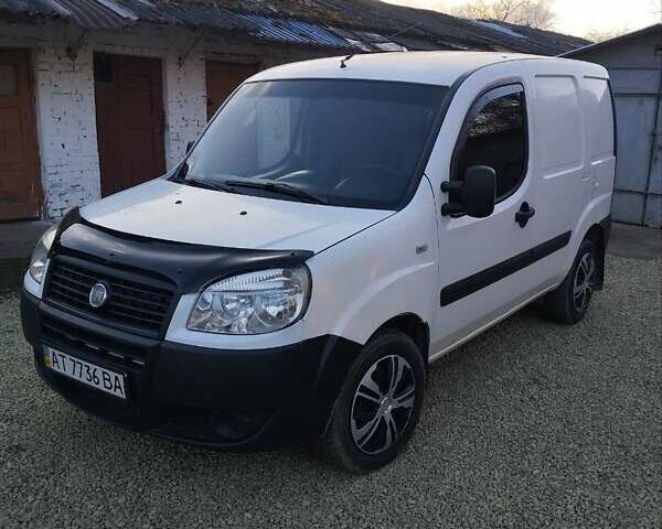 Белый Фиат Добло, объемом двигателя 1.4 л и пробегом 348 тыс. км за 3500 $, фото 1 на Automoto.ua