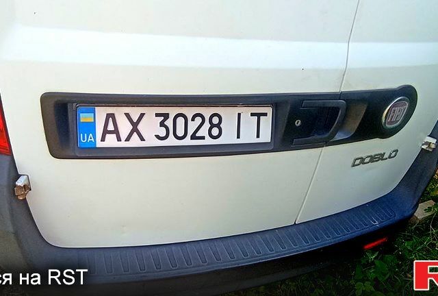 Білий Фіат Добло, об'ємом двигуна 1.2 л та пробігом 280 тис. км за 5850 $, фото 1 на Automoto.ua