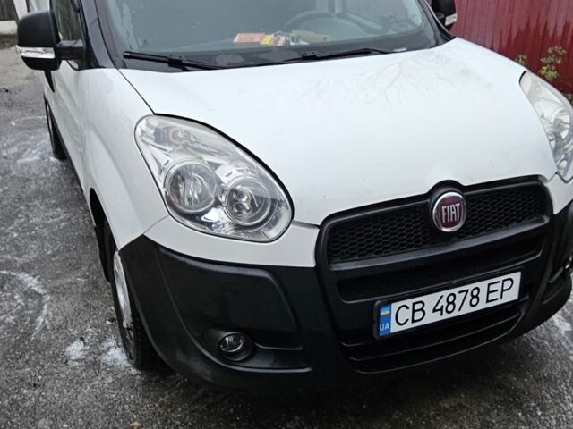 Білий Фіат Добло, об'ємом двигуна 1.3 л та пробігом 392 тис. км за 6500 $, фото 1 на Automoto.ua