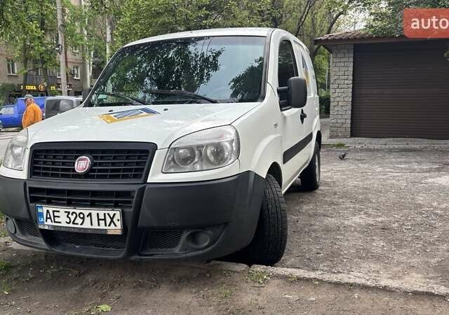 Белый Фиат Добло, объемом двигателя 1.4 л и пробегом 319 тыс. км за 2750 $, фото 1 на Automoto.ua