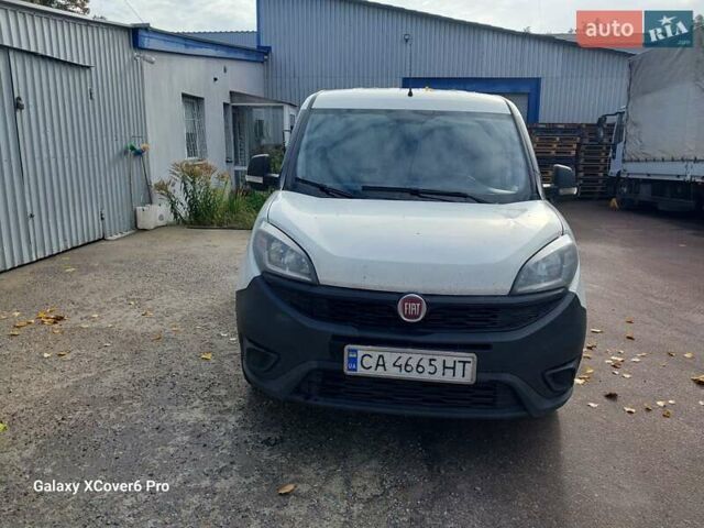 Белый Фиат Добло, объемом двигателя 1.37 л и пробегом 254 тыс. км за 7900 $, фото 1 на Automoto.ua