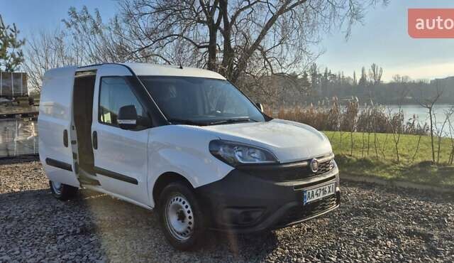 Белый Фиат Добло, объемом двигателя 1.37 л и пробегом 172 тыс. км за 7900 $, фото 1 на Automoto.ua