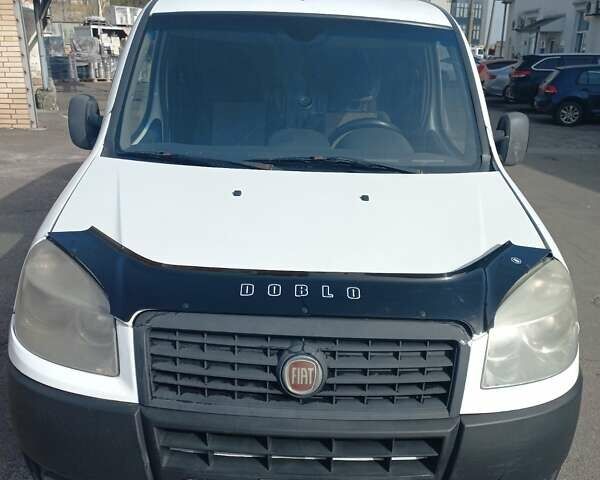 Білий Фіат Добло, об'ємом двигуна 1.4 л та пробігом 296 тис. км за 2900 $, фото 1 на Automoto.ua