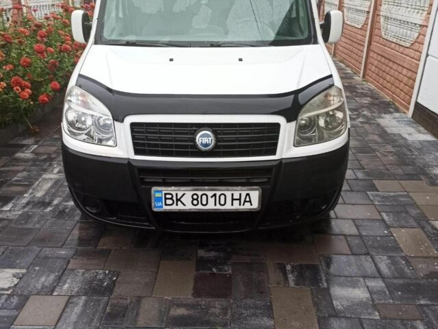 Білий Фіат Добло, об'ємом двигуна 1.9 л та пробігом 380 тис. км за 3200 $, фото 1 на Automoto.ua
