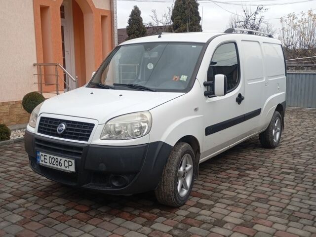 Белый Фиат Добло, объемом двигателя 1.3 л и пробегом 90 тыс. км за 4000 $, фото 1 на Automoto.ua