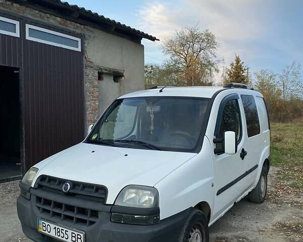 Белый Фиат Добло, объемом двигателя 1.9 л и пробегом 383 тыс. км за 2200 $, фото 1 на Automoto.ua