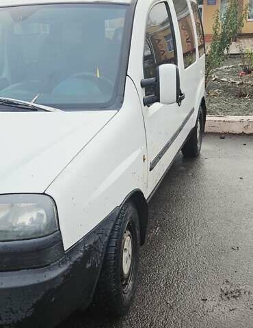 Белый Фиат Добло, объемом двигателя 1.91 л и пробегом 238 тыс. км за 3000 $, фото 1 на Automoto.ua