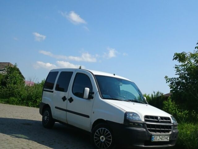 Белый Фиат Добло, объемом двигателя 1.9 л и пробегом 374 тыс. км за 2700 $, фото 1 на Automoto.ua