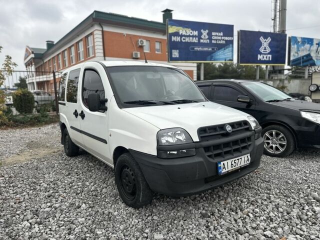 Белый Фиат Добло, объемом двигателя 1.9 л и пробегом 270 тыс. км за 3950 $, фото 1 на Automoto.ua