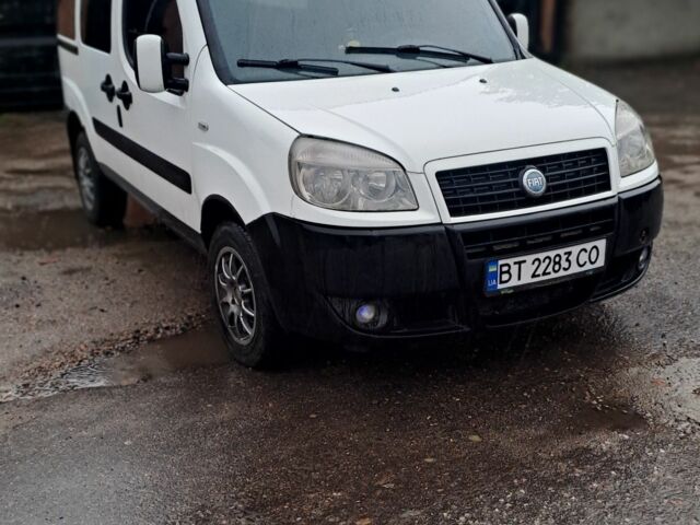 Білий Фіат Добло, об'ємом двигуна 1.6 л та пробігом 350 тис. км за 2800 $, фото 1 на Automoto.ua