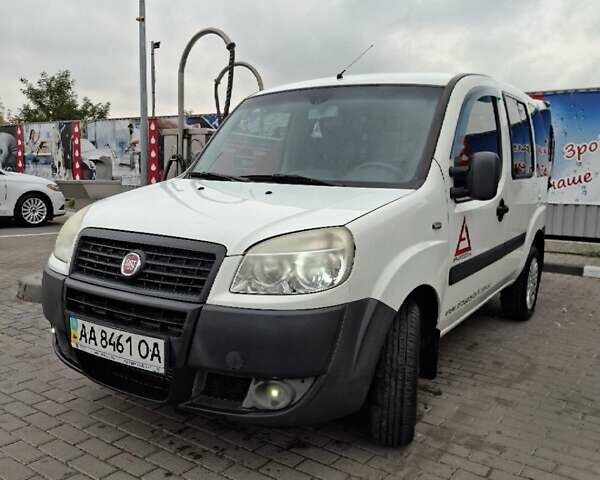 Белый Фиат Добло, объемом двигателя 1.25 л и пробегом 174 тыс. км за 6750 $, фото 1 на Automoto.ua