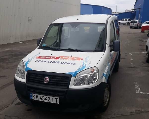 Білий Фіат Добло, об'ємом двигуна 1.3 л та пробігом 152 тис. км за 6200 $, фото 1 на Automoto.ua