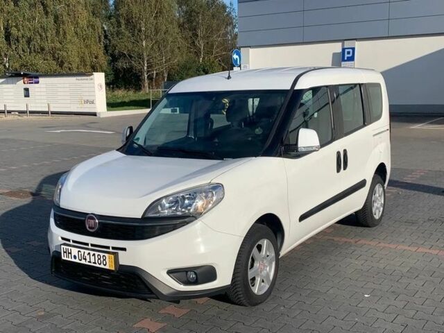 Белый Фиат Добло, объемом двигателя 0 л и пробегом 200 тыс. км за 8000 $, фото 1 на Automoto.ua