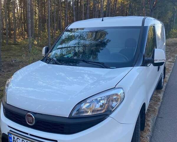 Белый Фиат Добло, объемом двигателя 1.25 л и пробегом 206 тыс. км за 7300 $, фото 1 на Automoto.ua