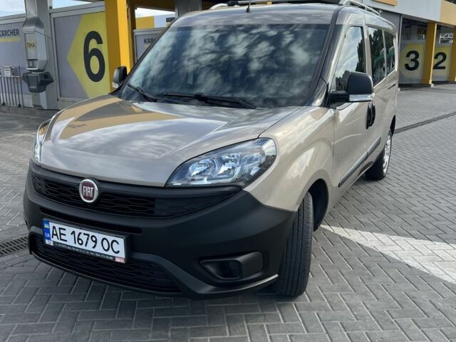 Бежевий Фіат Добло, об'ємом двигуна 1.2 л та пробігом 175 тис. км за 10800 $, фото 1 на Automoto.ua