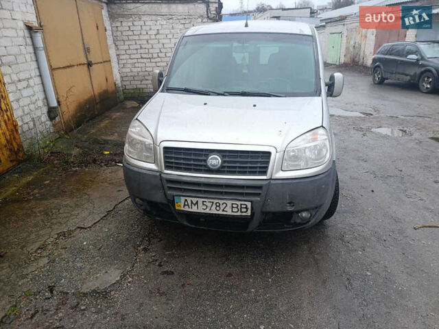 Бежевый Фиат Добло, объемом двигателя 0 л и пробегом 375 тыс. км за 3350 $, фото 1 на Automoto.ua