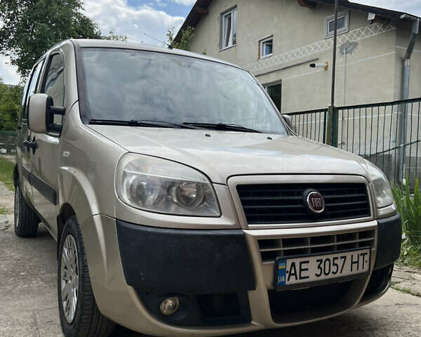 Фіат Добло 2008 у Бориславе на Automoto.ua Бежевий Фіат Добло, об'ємом двигуна 1.37 л та пробігом 216 тис. км за 5200 $, фото 1 на Automoto.ua
